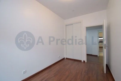 Apartamento T3 para Venda em Areeiro