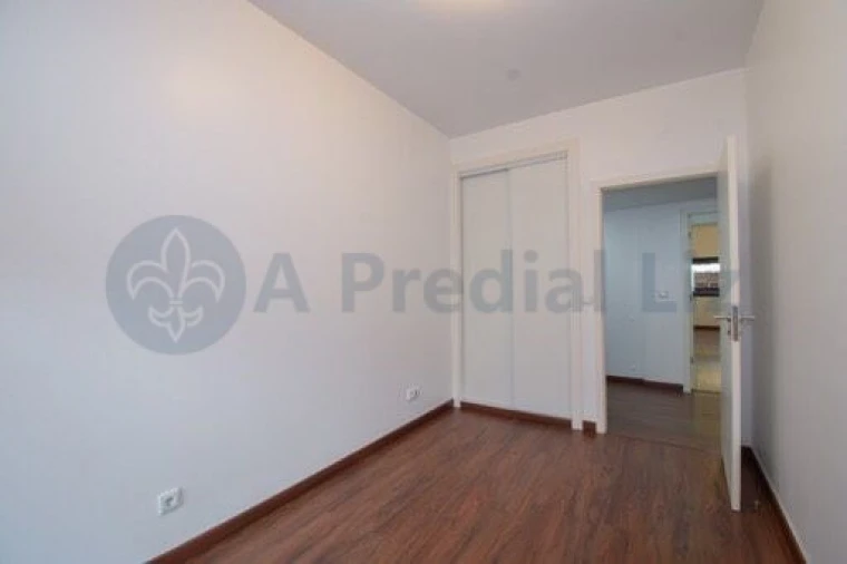 Apartamento T3 para Venda em Areeiro Foto 9