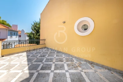 Moradia T5 para Venda em Carcavelos e Parede