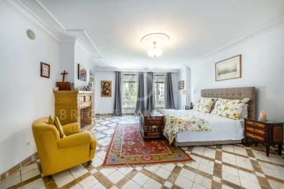 Moradia T5 para Venda em Carcavelos e Parede