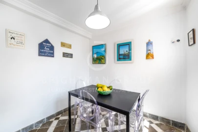 Moradia T5 para Venda em Carcavelos e Parede