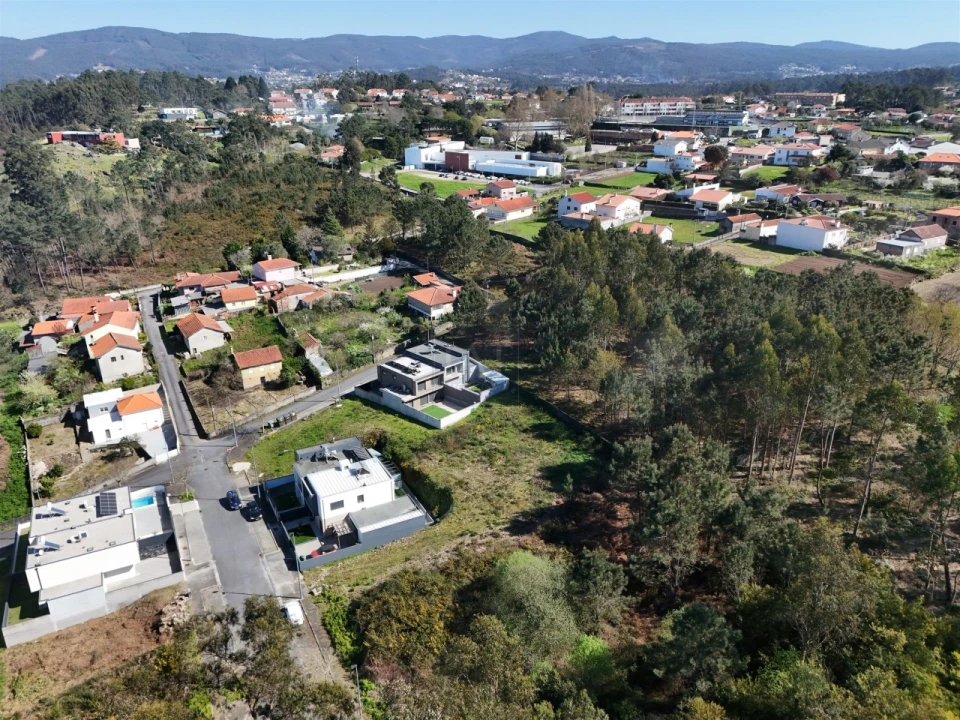 Terreno para Venda em Forjães Foto 4