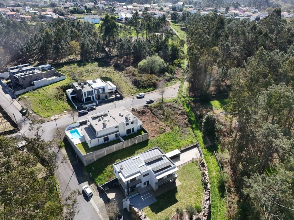 Terreno para Venda em Forjães Foto 5