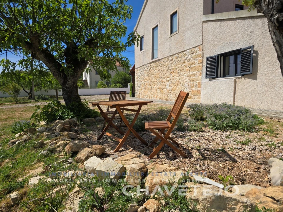 Moradia T3 para Venda em Chãos Foto 6