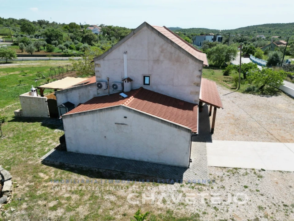 Moradia T3 para Venda em Chãos Foto 67