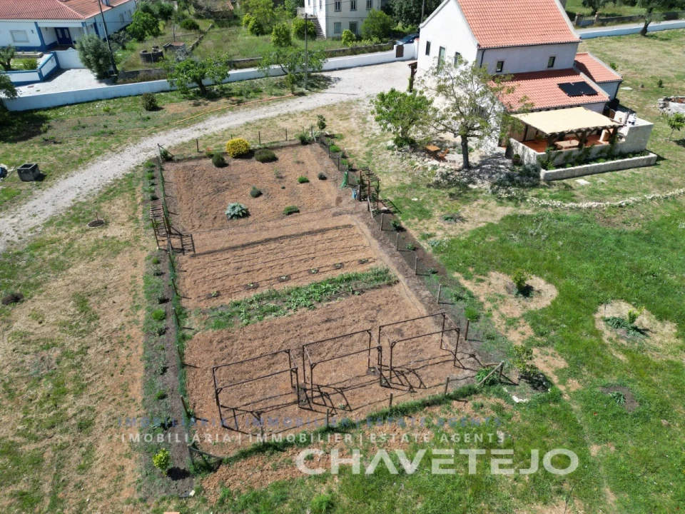 Moradia T3 para Venda em Chãos Foto 74