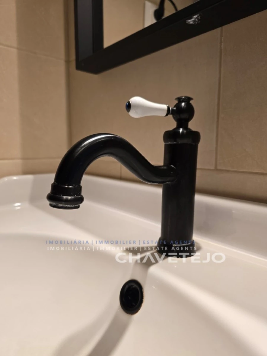 Moradia T3 para Venda em Chãos Foto 58