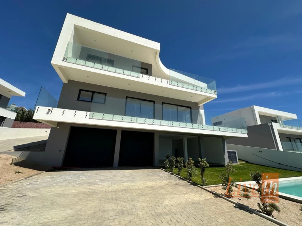 Moradia T4 para Venda em Ericeira Foto 35