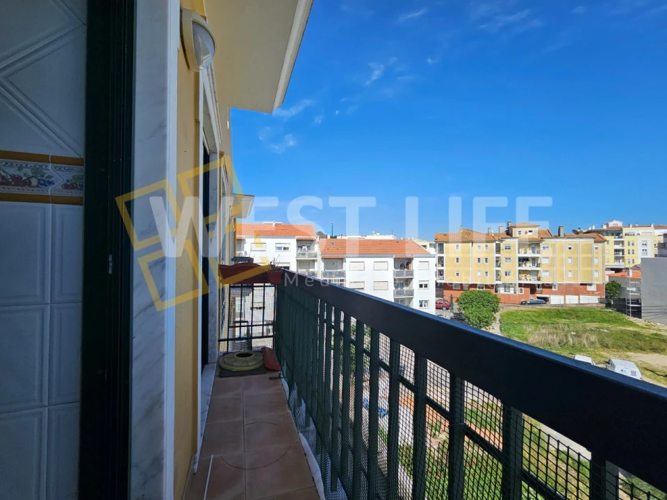 Apartamento T2 para Venda em Venda do Pinheiro e Santo Estêvão das Galés Foto 10