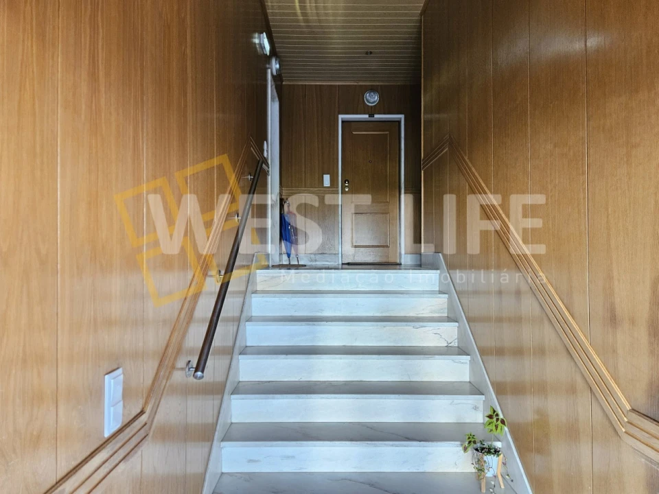 Apartamento T2 para Venda em Venda do Pinheiro e Santo Estêvão das Galés Foto 22