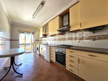 Apartamento T2 para Venda em Venda do Pinheiro e Santo Estêvão das Galés