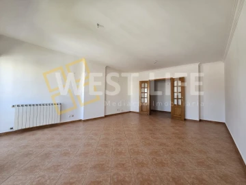 Apartamento T2 para Venda em Venda do Pinheiro e Santo Estêvão das Galés