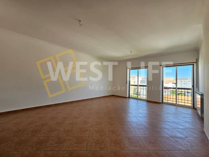 Apartamento T2 para Venda em Venda do Pinheiro e Santo Estêvão das Galés Foto 7