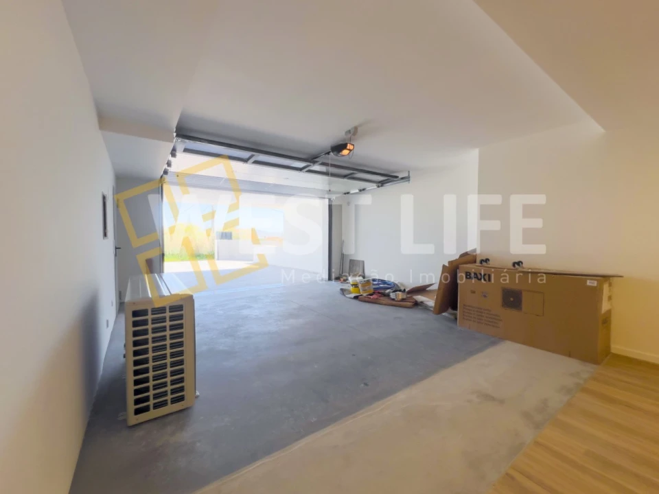 Moradia T4 para Venda em Silveira Foto 26