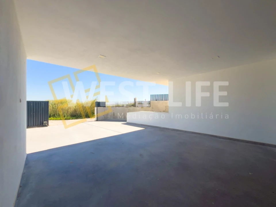 Moradia T4 para Venda em Silveira Foto 34