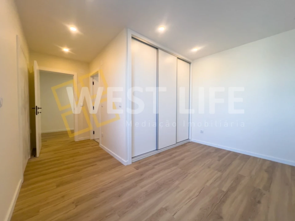 Moradia T4 para Venda em Silveira Foto 20