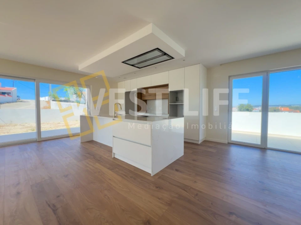 Moradia T4 para Venda em Silveira Foto 5