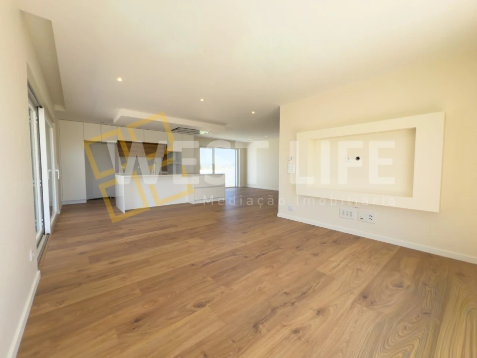 Moradia T4 para Venda em Silveira Foto 4