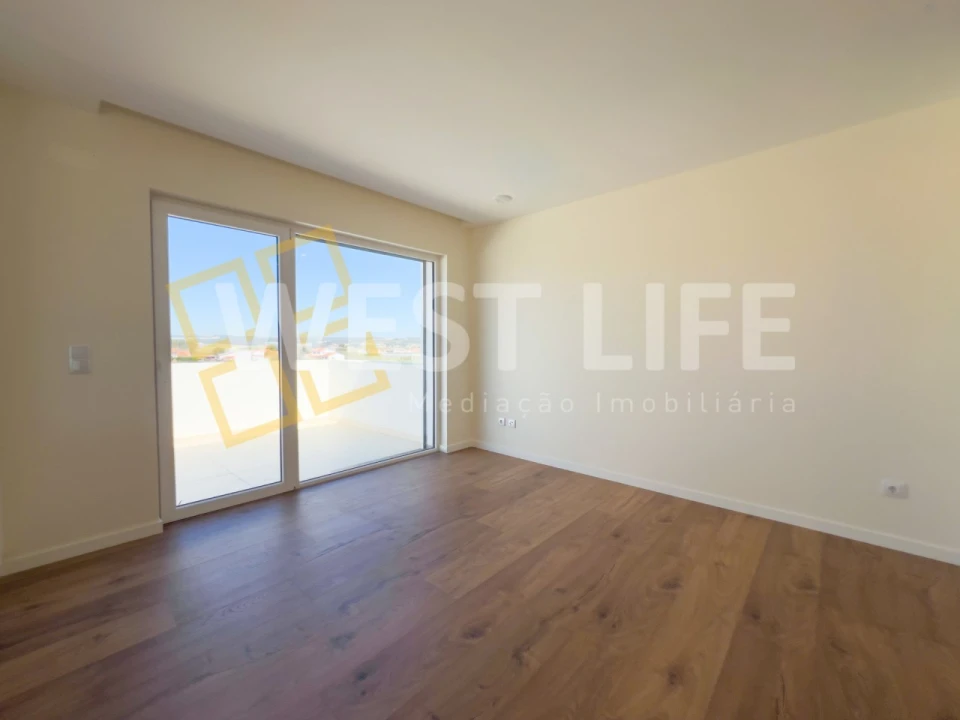 Moradia T4 para Venda em Silveira Foto 15