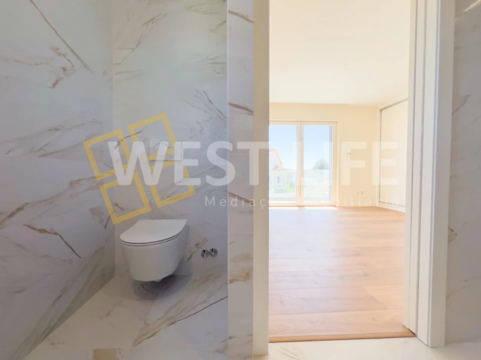 Moradia T4 para Venda em Silveira Foto 10