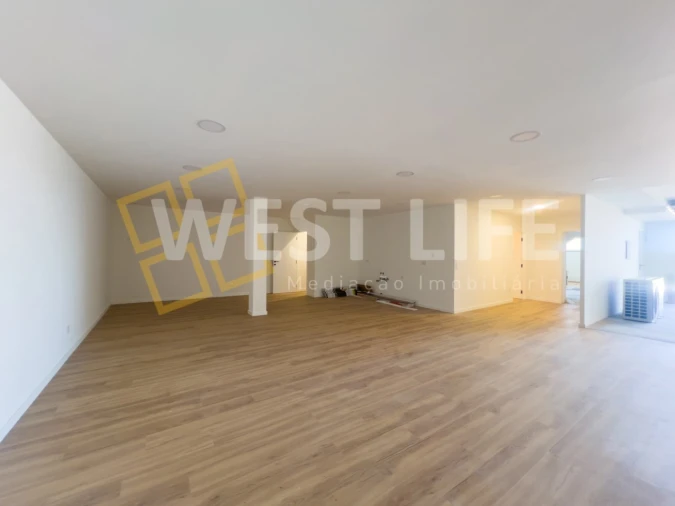 Moradia T4 para Venda em Silveira Foto 24