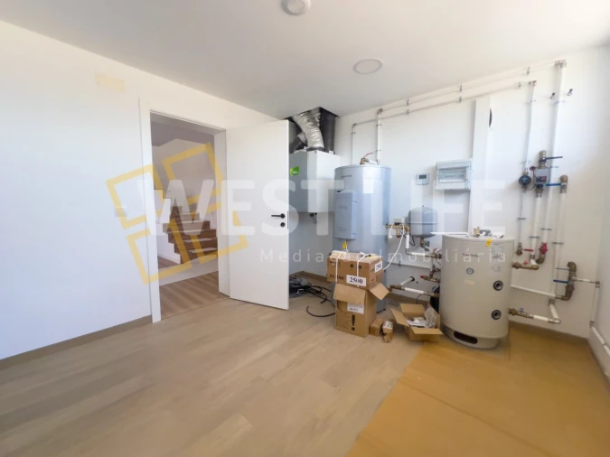 Moradia T4 para Venda em Silveira Foto 33