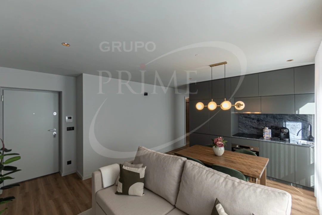 Apartamento T1 para Venda em Mafamude e Vilar do Paraíso Foto 2