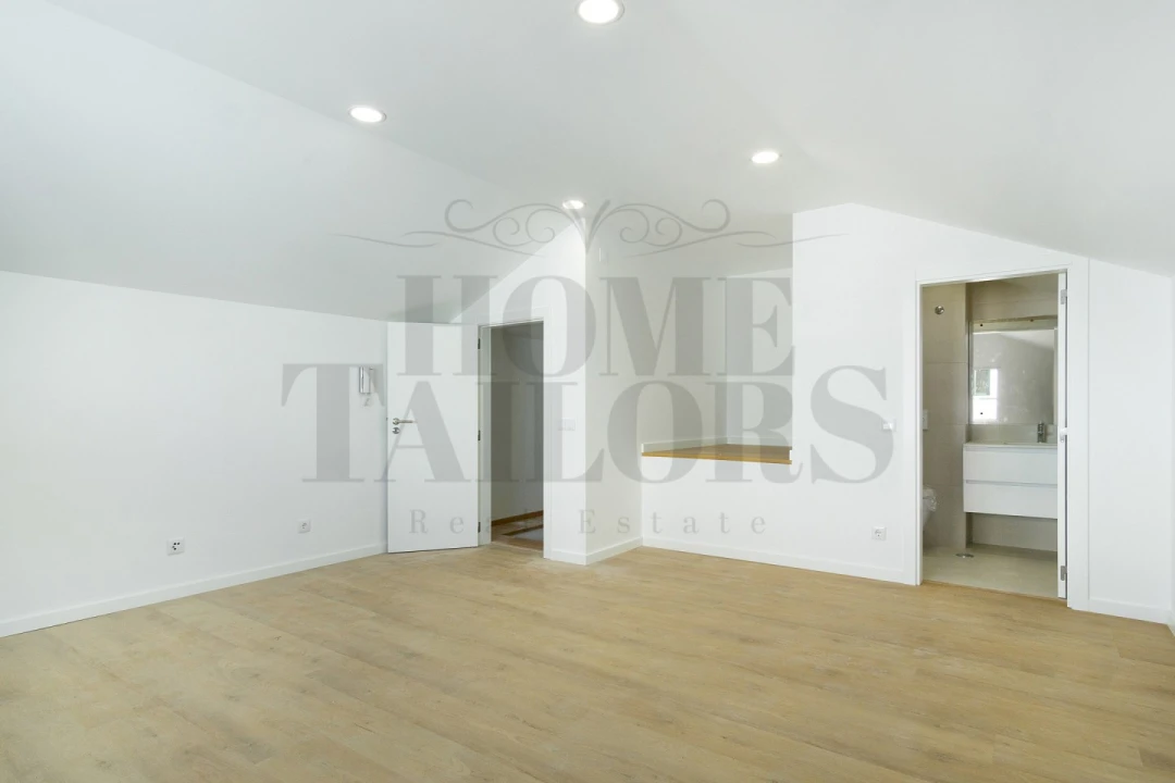 Moradia T4 para Venda em Costa da Caparica Foto 17