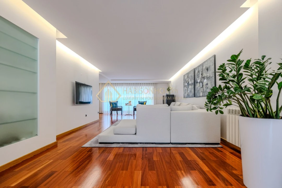 Moradia T3 para Venda em Rio Tinto Foto 3