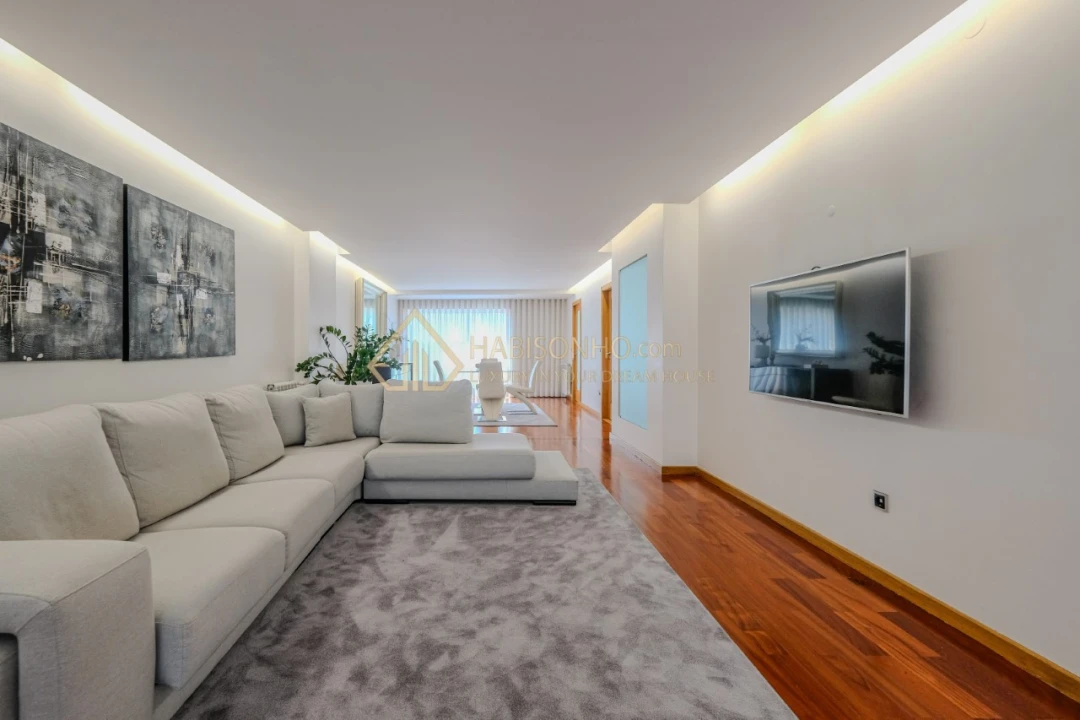 Moradia T3 para Venda em Rio Tinto Foto 8