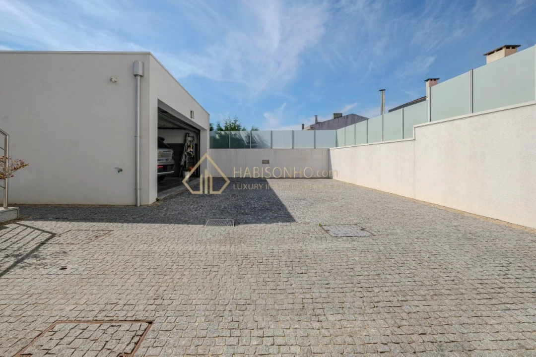 Moradia T3 para Venda em Rio Tinto Foto 35