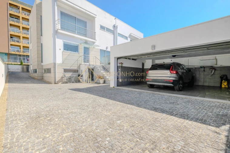 Moradia T3 para Venda em Rio Tinto Foto 32