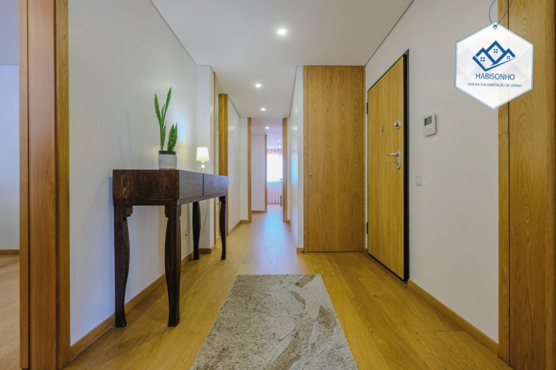 Apartamento T3 para Venda em Ermesinde Foto 1