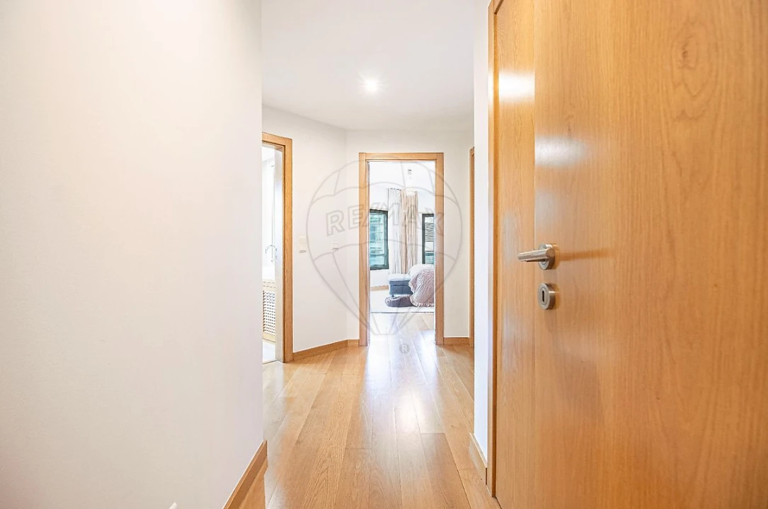 Apartamento T5 para Venda em Lumiar Foto 32