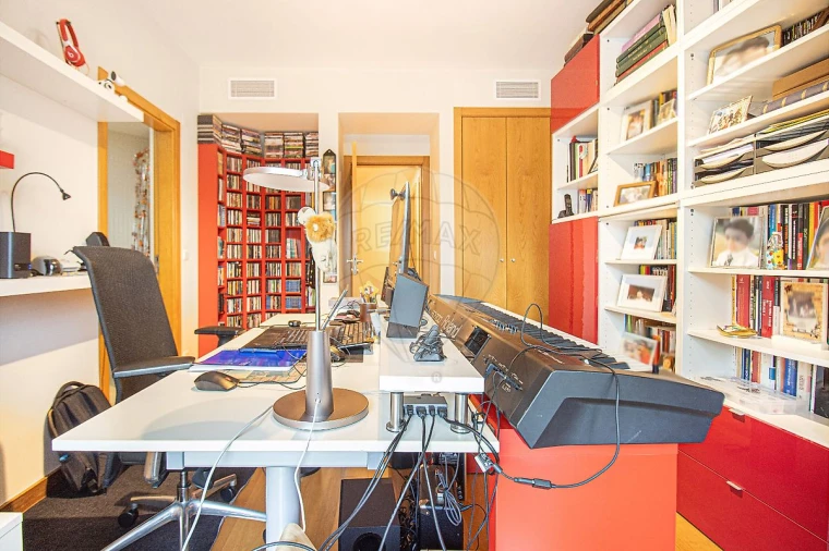 Apartamento T5 para Venda em Lumiar Foto 36