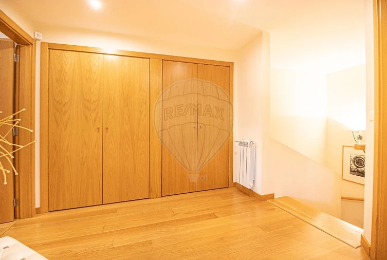 Apartamento T5 para Venda em Lumiar Foto 47