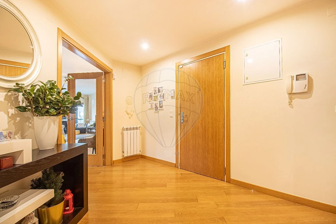 Apartamento T5 para Venda em Lumiar Foto 30