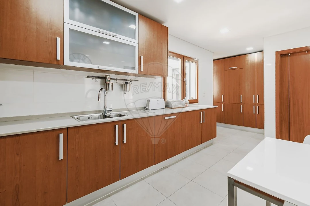 Apartamento T3 para Venda em Vila Franca de Xira Foto 7