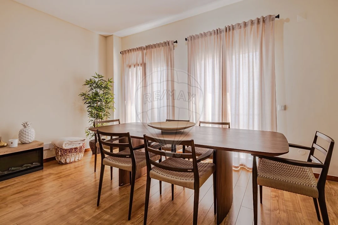 Apartamento T3 para Venda em Vila Franca de Xira Foto 4