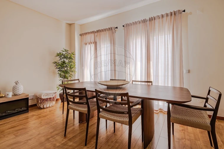 Apartamento T3 para Venda em Vila Franca de Xira Foto 4
