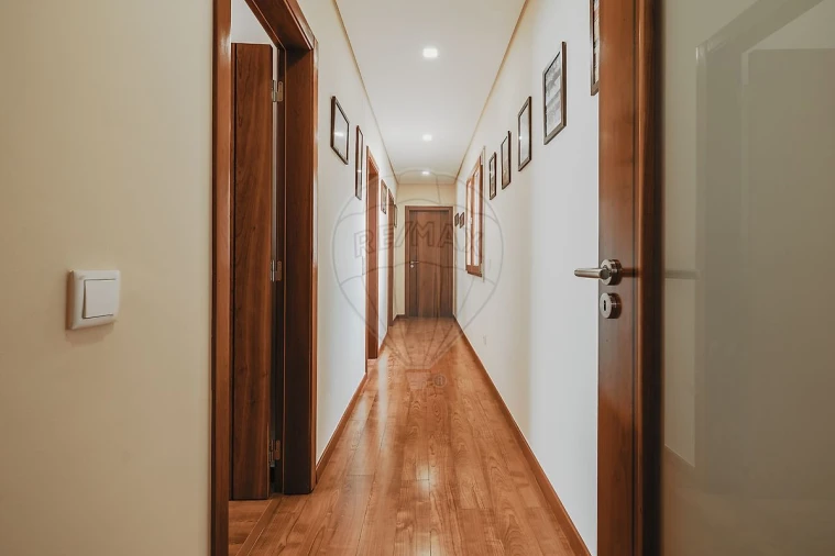Apartamento T3 para Venda em Vila Franca de Xira Foto 15