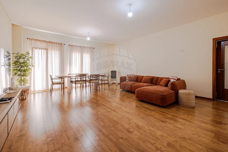 Apartamento T3 para Venda em Vila Franca de Xira Foto 5