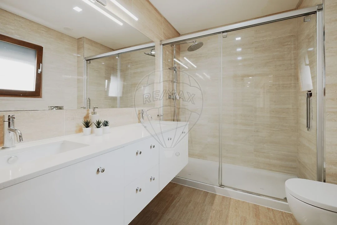 Apartamento T3 para Venda em Vila Franca de Xira Foto 18