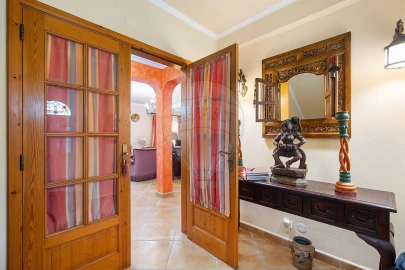 Moradia T7 para Venda em São Teotónio