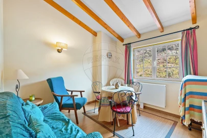 Moradia T7 para Venda em São Teotónio