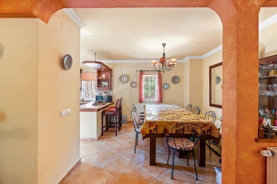 Moradia T7 para Venda em São Teotónio