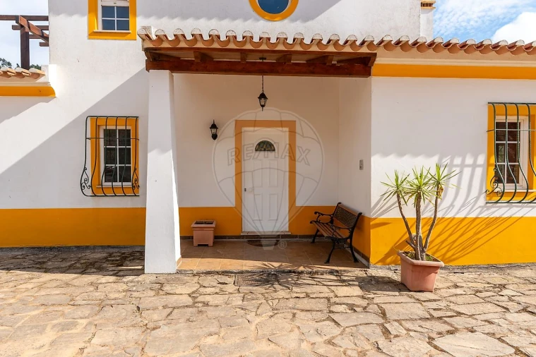 Moradia T7 para Venda em São Teotónio Foto 6