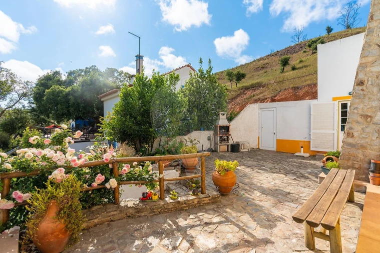 Moradia T7 para Venda em São Teotónio Foto 43