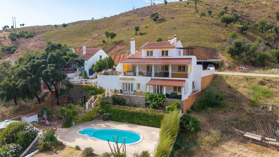 Moradia T7 para Venda em São Teotónio Foto 2