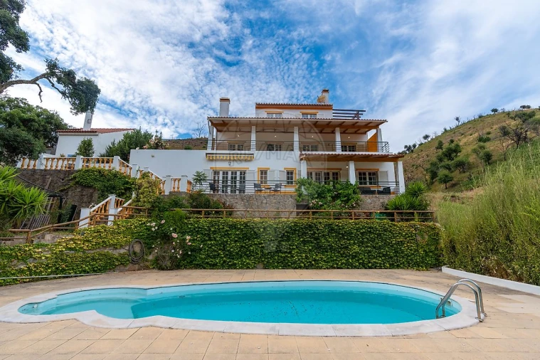 Moradia T7 para Venda em São Teotónio Foto 48